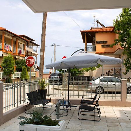 Posidonia Resort No5 Vrasná Exteriör bild
